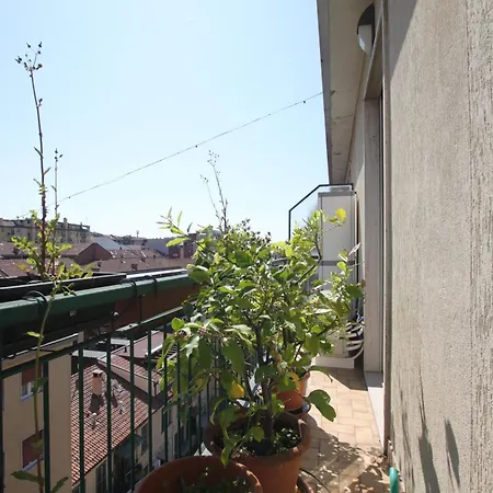 Caccialepori, Luminoso E Comodissimo Con Ac E Lift Appartement *